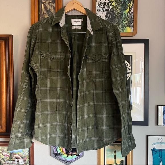 Goodfellow Green Cotton Flannel - Picture 1 of 3